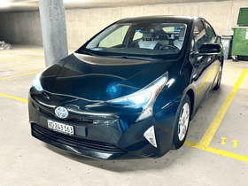 Toyota Hybride 4 Noir